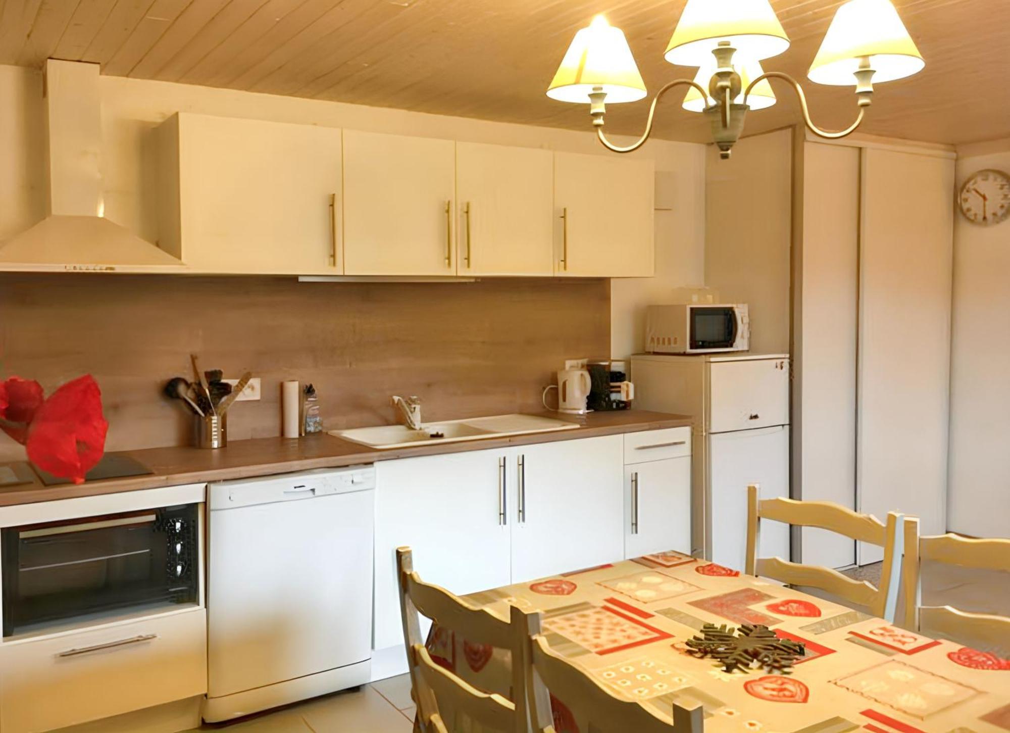 Appartement Cosy A Cornimont 30 M² Avec Terrasse Et Vue Montagne Exterior photo